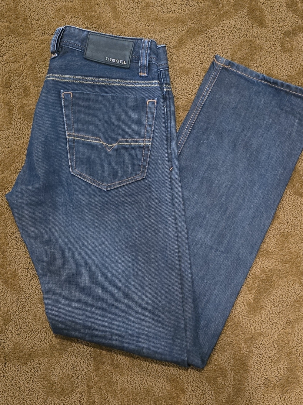 Diesel Men’s Straight-Leg Dark Blue Jeans